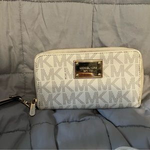 Michael Kors clutch wallet